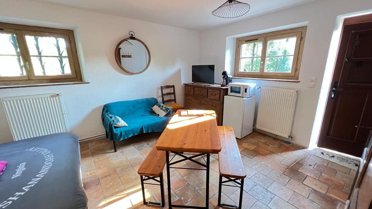 Chambre indépendante au calme avec parking privé Souvigny-de-Touraine Esterno foto